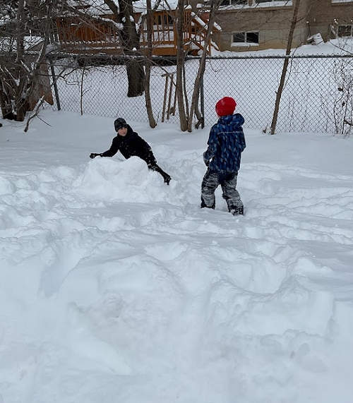 The School-Age 2 team at RisingOaks Early Learning | St. Patrick has been actively enjoying winter outdoor play, using the snow hills for games such as sliding, fort building, Snow Monster, and mountain climbing. Through these activities, the children developed gross motor, social, problem-solving, and cooperative skills while engaging in safe, creative, and shared play experiences.