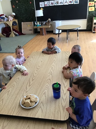 Children enjoying the mooncake cookies